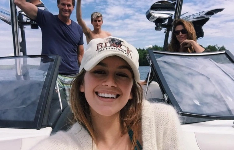 Még csak 14 éves, de Cindy Crawford lánya már most kész hölgy