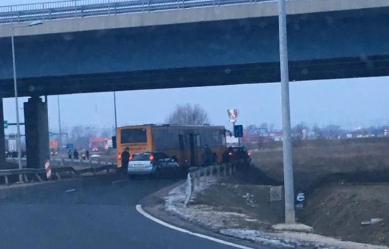 Buszbaleset Miskolc határában