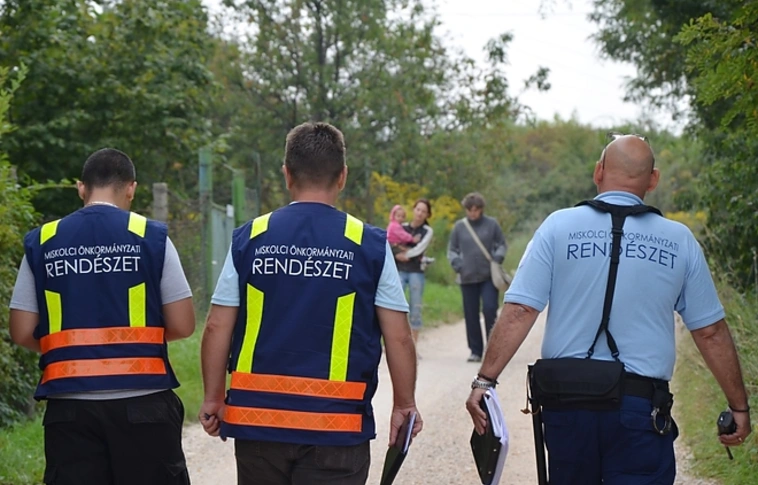 Rendészre támadt Miskolcon