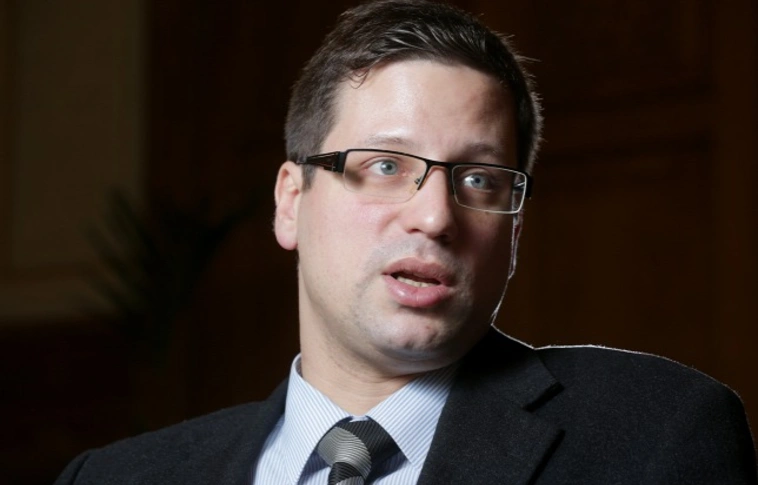 Kvótareferendum - Gulyás: politikailag érvényes lesz a népszavazás