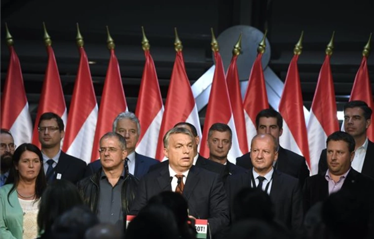 Orbán alkotmánymódosítási javaslatot nyújt be