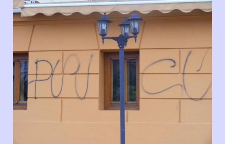Falat firkáltak, de nem maradtak ismeretlen "művészek"
