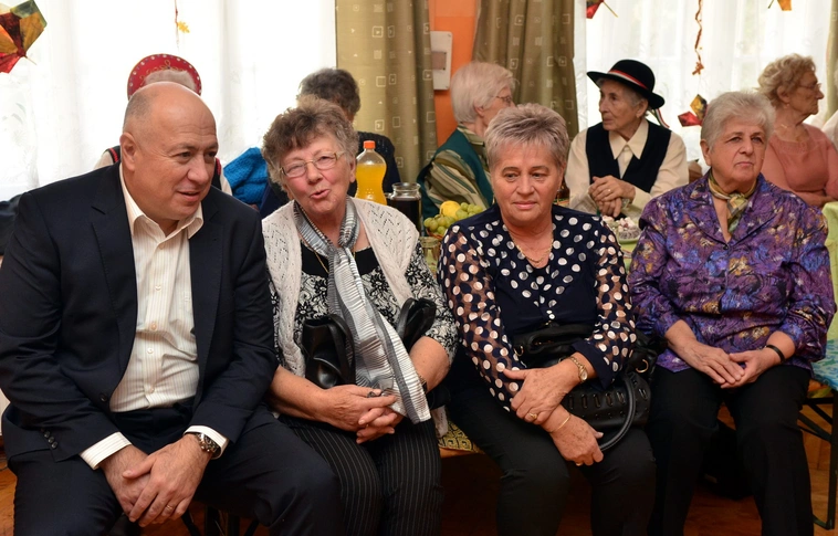 Idősek hónapja: szüreti báloztak a szépkorúak