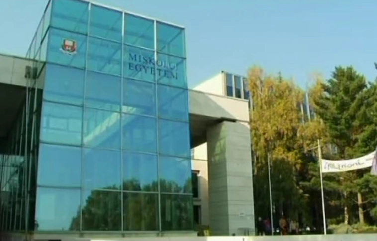 Ifjú kutatókat ünnepeltek a Miskolci Egyetem „Tehetségnapján”
