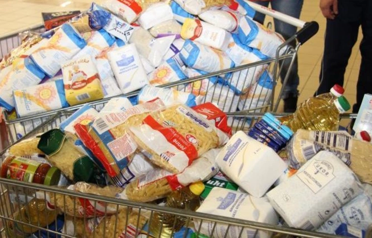 Európai Bíróság: az élelmiszer csomagolása nem utalhat olyan összetevőre, amely nincs a termékben