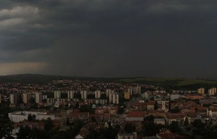 Holnap borongós időre számíthatunk záporokkal