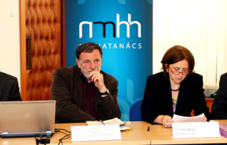 Televíziókat és rádiókat is bírságolt a Médiatanács