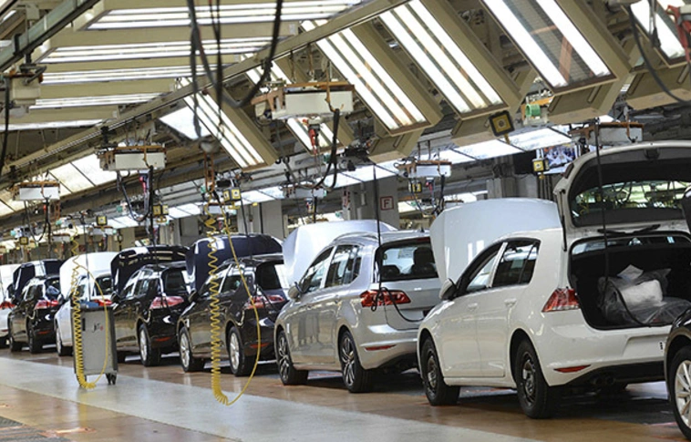 Embert ölt egy robot a Volkswagen gyárban