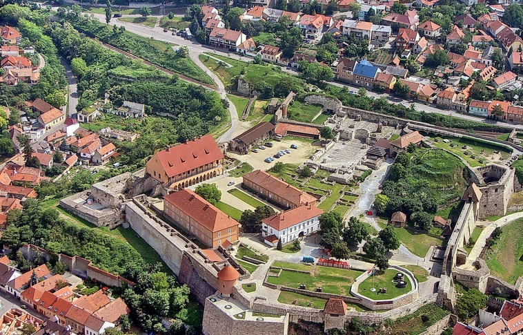 Nemzeti emlékhellyé avatták az egri várat