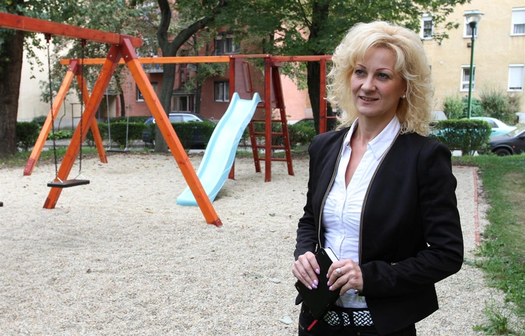 Három játszóteret újíttatott fel körzetében Eperjesi Erika önkormányzati képviselő 