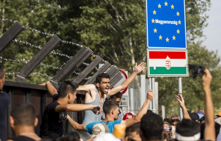 Szerda reggel ismét lezárták az ásotthalomi átkelőt
