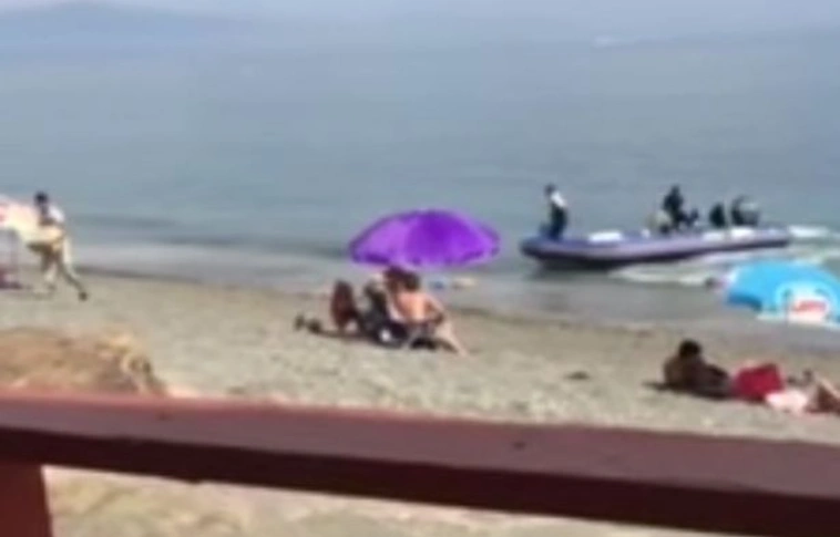 Nem cicóztak a kábszercsempészek  - a nyílt strandon pakolták ki a füvet 