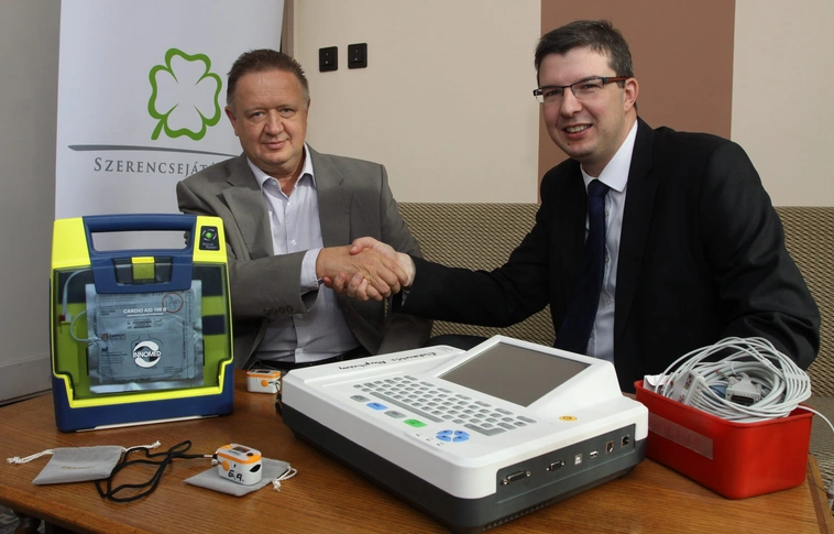 Egymillió forint értékű felszerelést kapott a miskolci mentőállomás