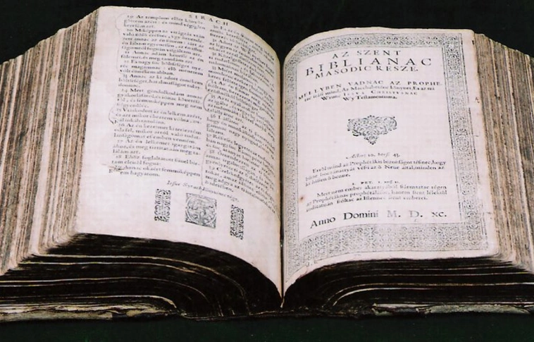 A biblia kinyomtatásának 425. évfordulójára emlékeznek Vizsolyban
