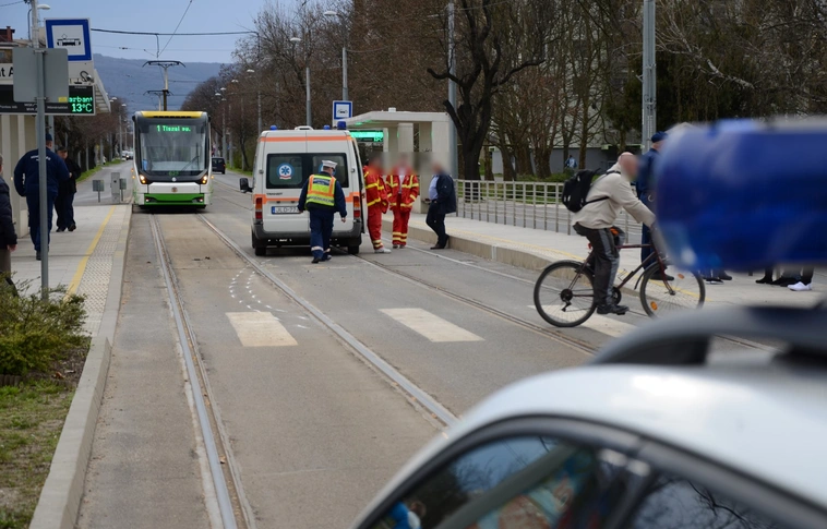 Megműtötték, de már jól van a tegnapi mentős baleset sérültje