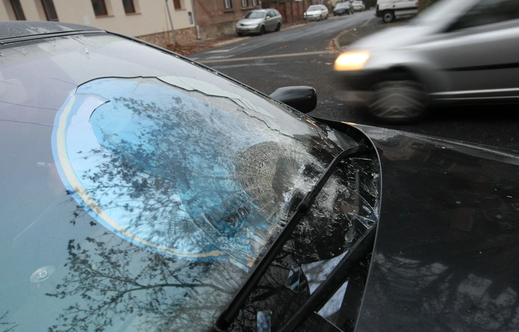 Halálra gázoltak egy gyalogost éjjel a 26-os számú főúton