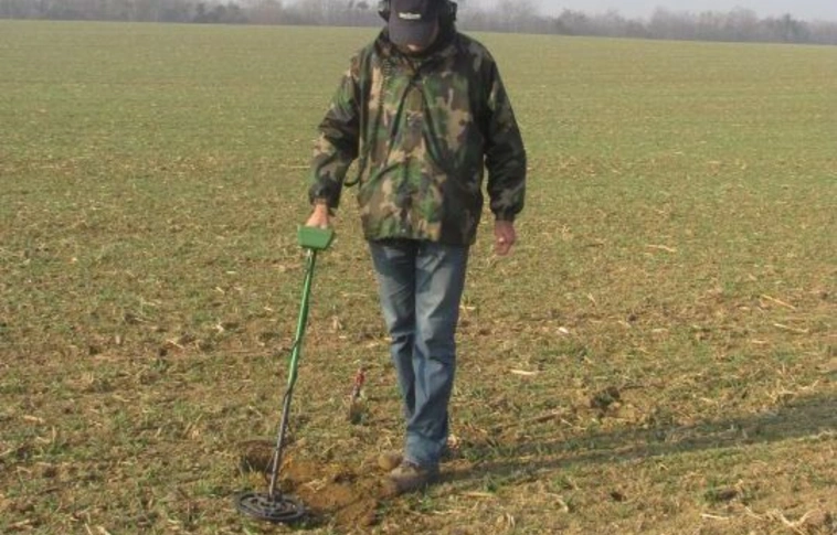 Fémkeresőkkel kutatták a mohácsi csata központi helyszínét Majsnál