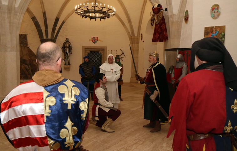 Kardforgatók éjszakája a Diósgyőri várban