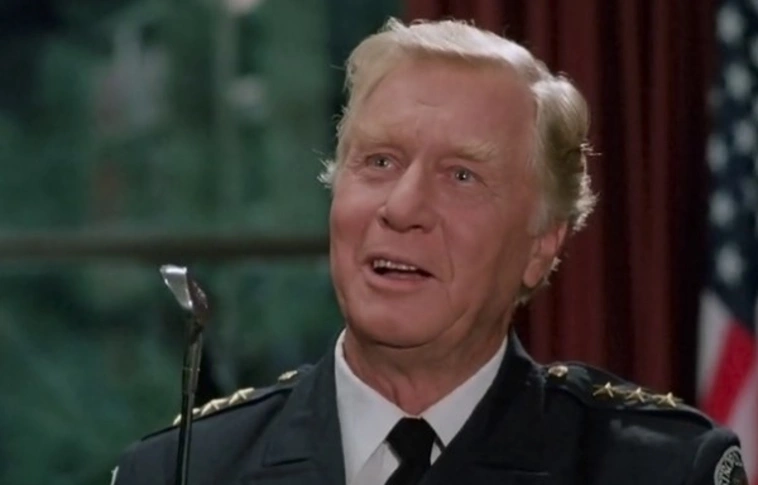 Meghalt George Gaynes, a Rendőrakadémia Lassard parancsnoka