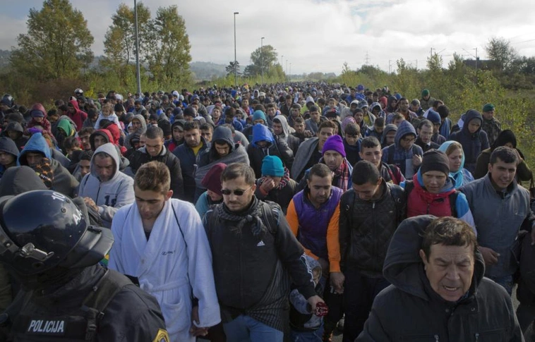Szakadatlanul érkeznek a migránsok Horvátországba