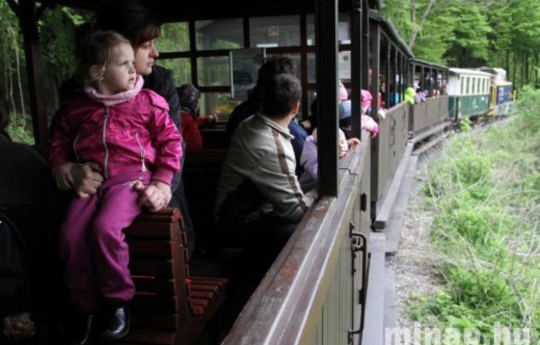 Idén is zakatol a Pirostojás Expressz