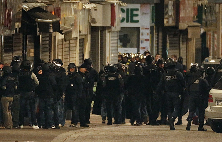Véget ért rendőrségi művelet Saint-Denis-ben