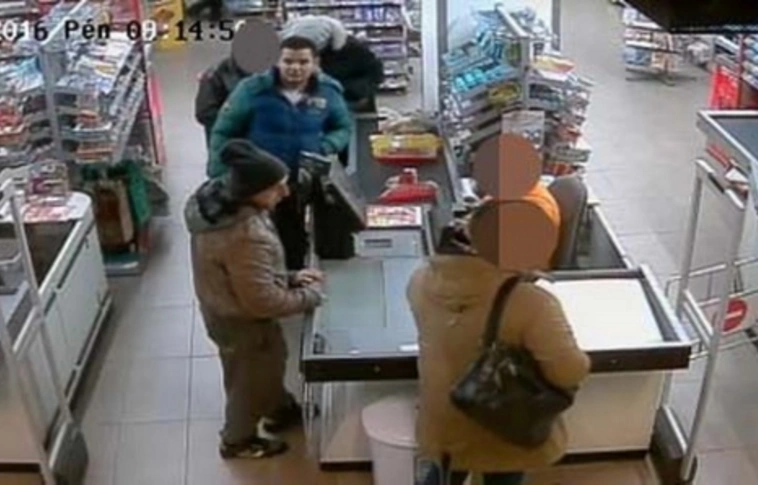 Más pénztárcáját vette el a pultról - a rendőrök keresik
