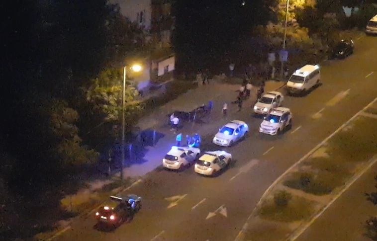 Hangosan szórakoztak - elvitték őket a rendőrök