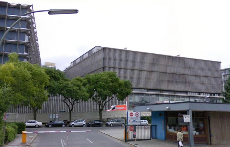 Lelőttek egy orvost a berlini klinikán