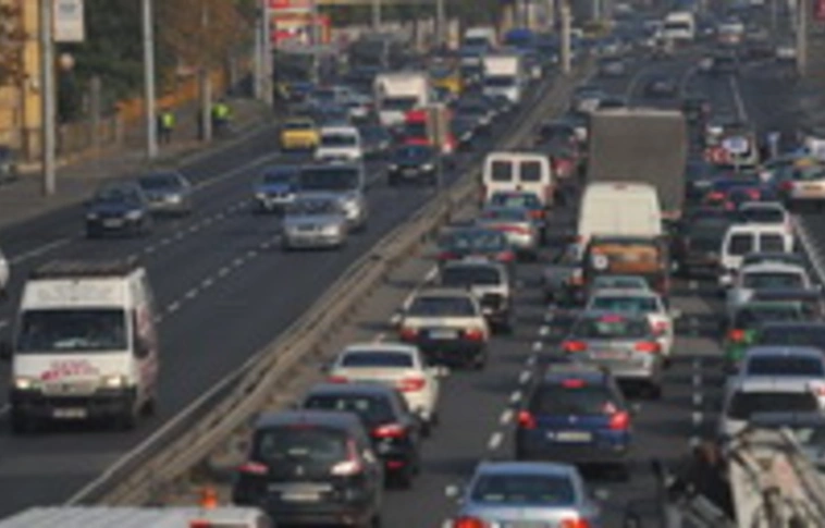 Több kilométeres a torlódás az M3-as Pest megyei szakaszán a főváros felé