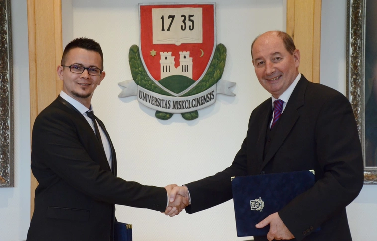 Ózdon is lehet majd egyetemi diplomát szerezni