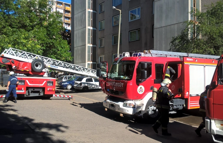 Tűz keletkezett egy avasi panellakásban