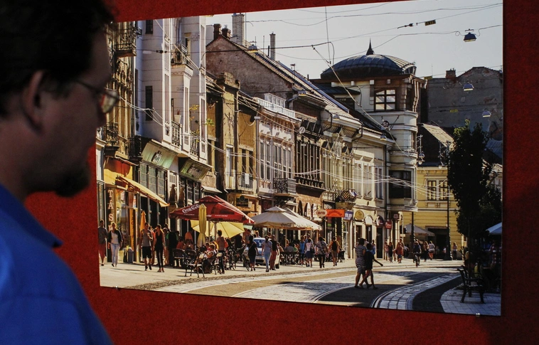 "Bennem Élő Miskolc" címmel nyílt meg Kiss Tanne István kiállítása