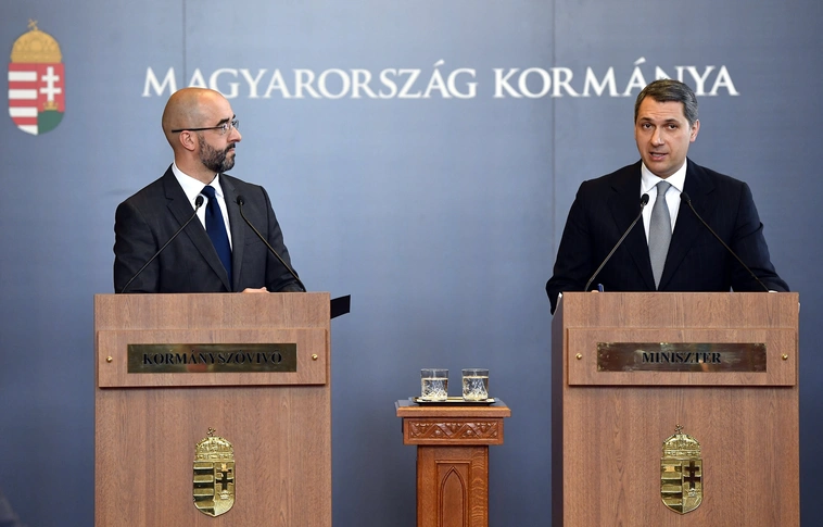 Lázár: soha nem látott erejű viták lesznek Brüsszellel