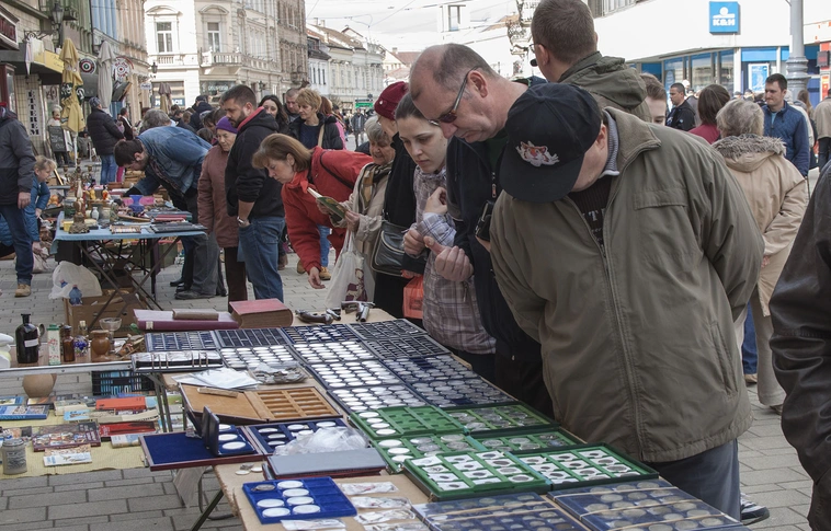 Régiségek fesztiválja Miskolc főutcáján (Képgaléria)