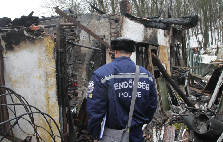 Lakástűzben halt meg egy ember Miskolcon (Frissítve!)