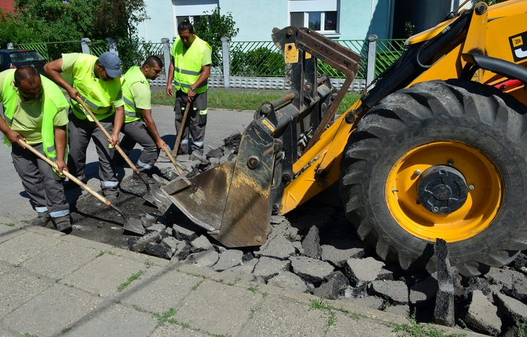 Folytatódik a kátyúmentesítés Miskolc útjain