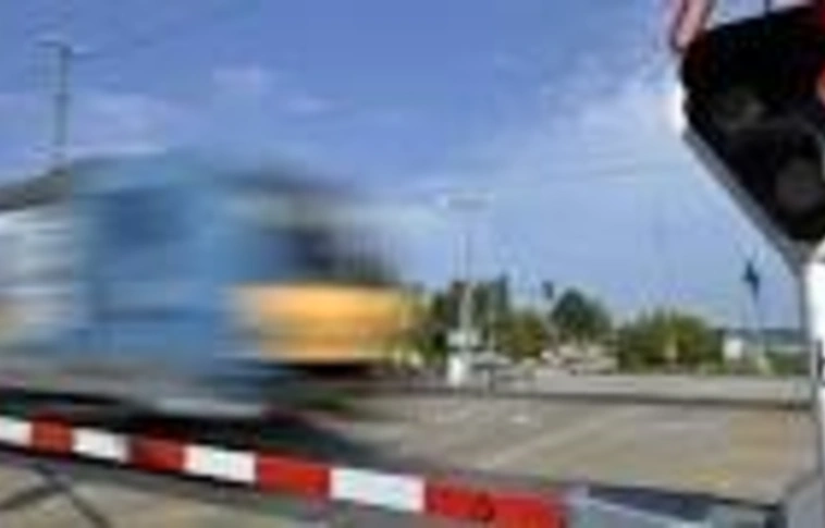 Nagyszabású ellenőrzést tart a MÁV és a rendőrség a vasúti átjárókban