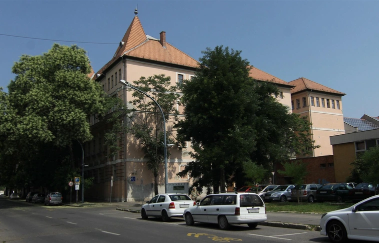 Életveszélyes volt a bíróság teteje