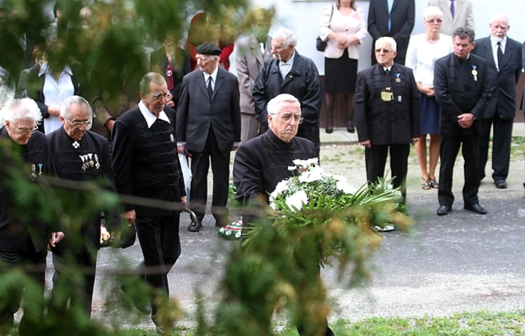 Megemlékezés és koszorúzás Felsőhámorban augusztus 20-án