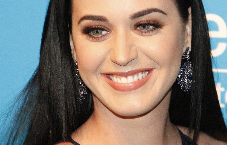 Katy Perry nem tetszik az apácáknak