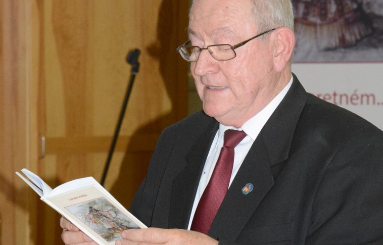 Lénárt Attila könyvét mutatták be a Diósgyőri Gimnáziumban