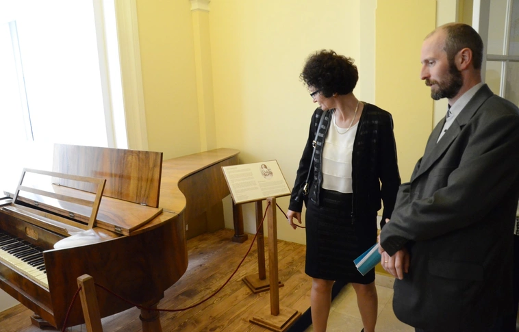 Déryné zongorája méltó helyre került