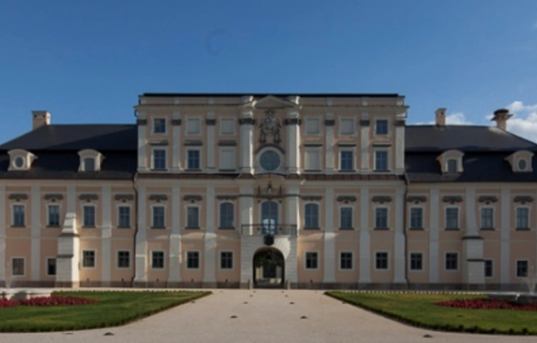 Állandó kiállításokkal gazdagodott az edelényi L'Huillier-Coburg-kastély
