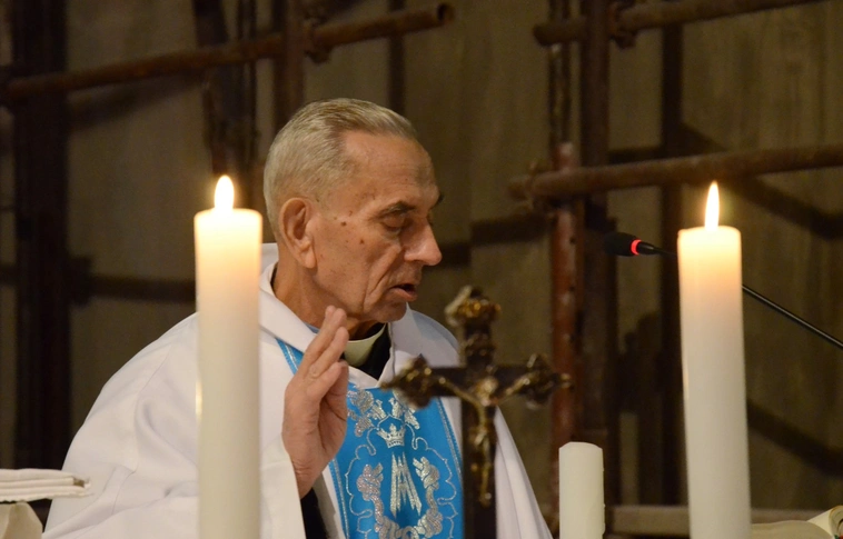 A világ világossága világít – február 2-a a gyertyaszentelés ünnepe