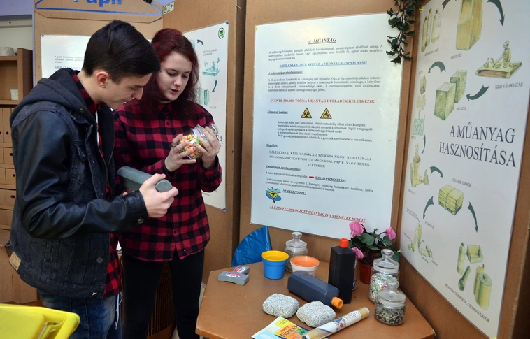 Gondold újra, csináld újra! – hulladékgazdálkodási program a Vörösmartyban