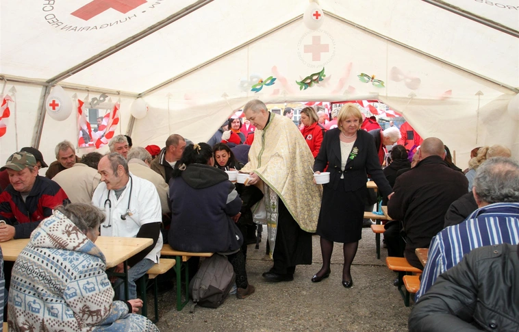 Szegények farsangja otthontalanoknak