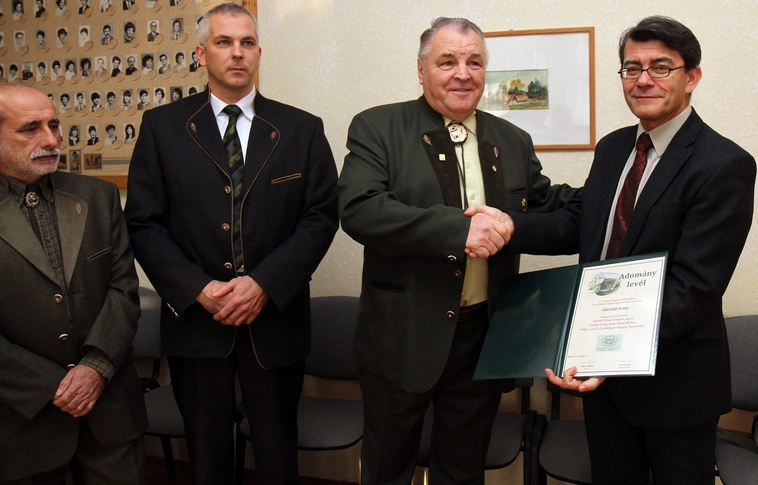 Jótékonysági vadászatból adományt kapott a GYEK