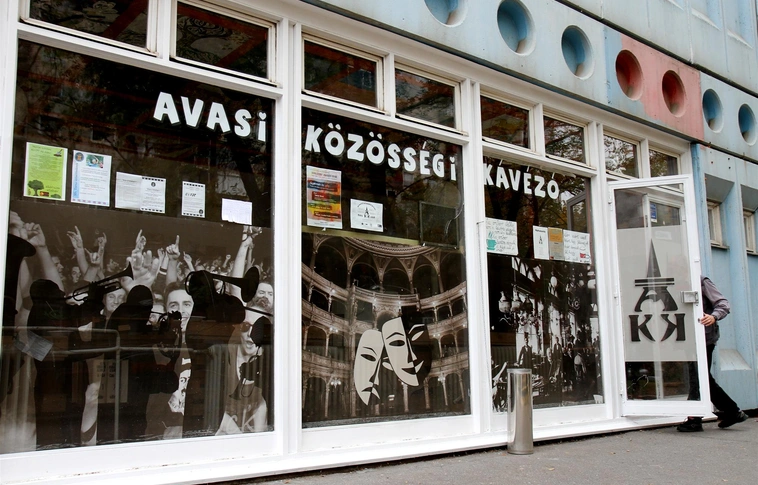 Programokról egyeztettek az Avasi Közösségi Kávézóban