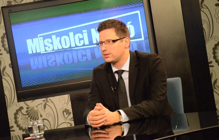 Gulyás Gergely: a Fidesz nagy többséggel szeretné elfogadni az alkotmánymódosítást